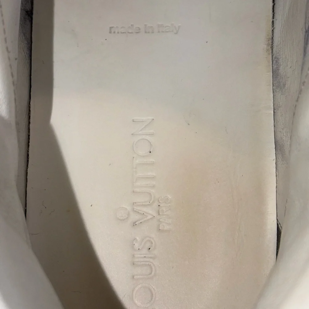 Authentic Louis Vuitton Damier Graphite High Top Sneakers - Size 9 - 2011 - Picture 5 of 6